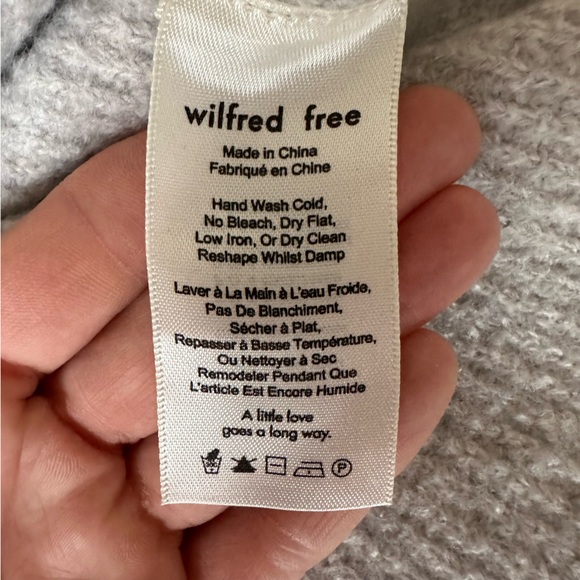 Wilfred Free Aritzia Wolter Waffle Knit Italian Merino Wool V-Neck Sweater Sz M - Picture 11 of 13